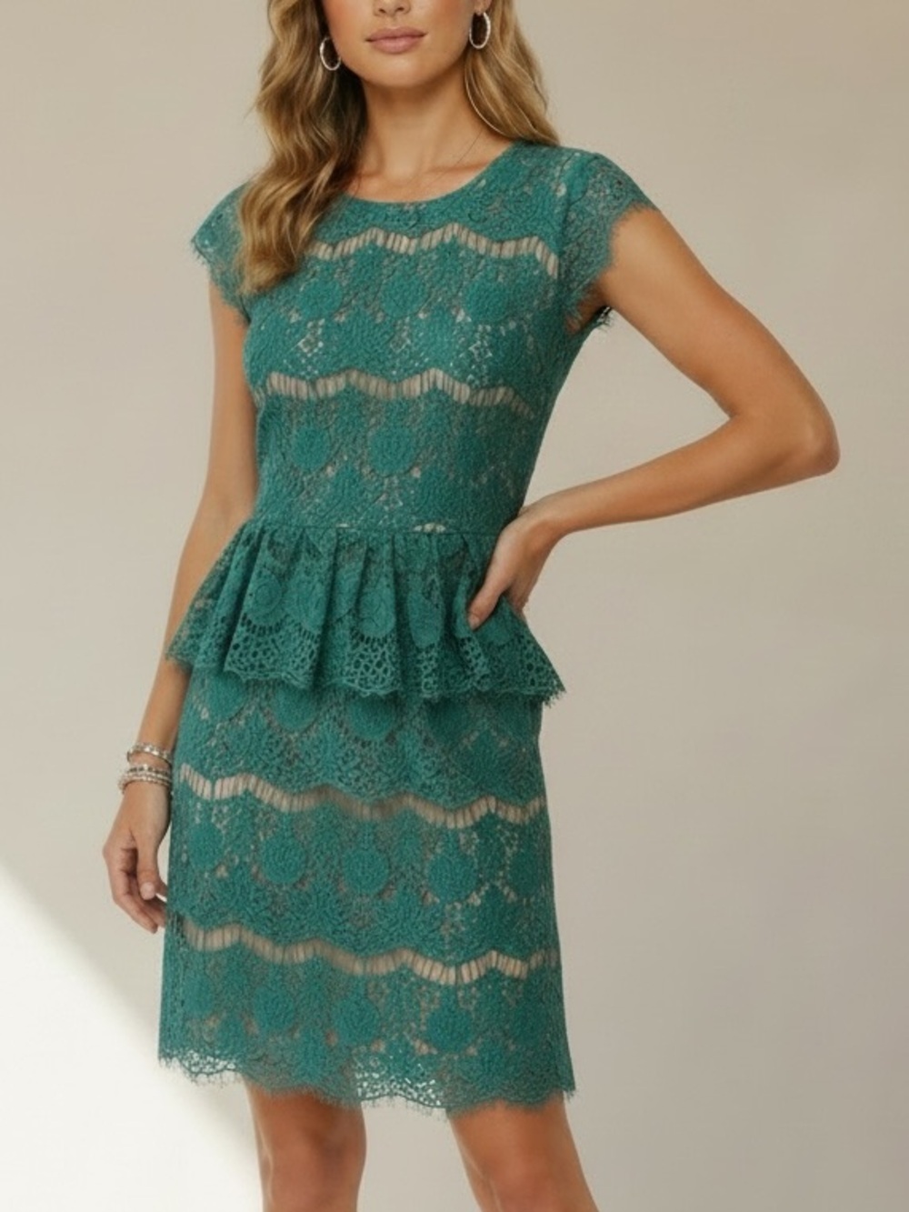 NWOT MAEVE Elsa Lace Back Zipper Lined Peplum Dress Size Small